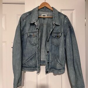 Cropped light wash jean jacket🩵